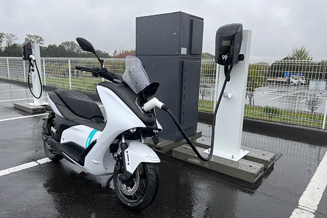 「E01」、十分なトルクを確保し航続距離104㎞を実現