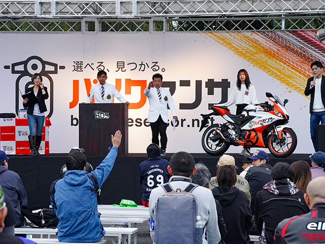 目玉商品「YZF-R25」は一騎打ちの接戦