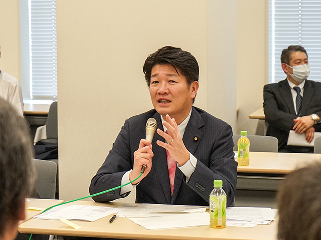 公明党オートバイ議員懇話会の石川博崇会長