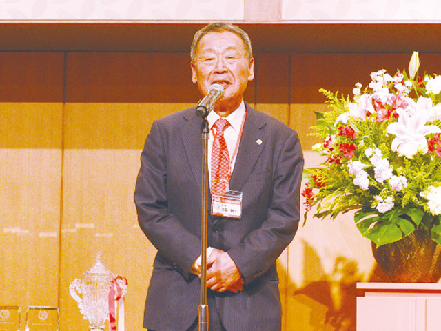 主催者を代表し日本二輪車文化協会の吉田純一会長が挨拶