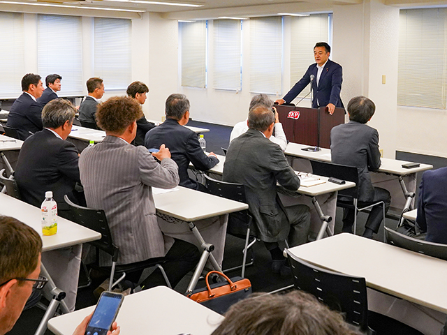 大岡敏孝氏による「二輪車業界の明日を考える講演会」開催